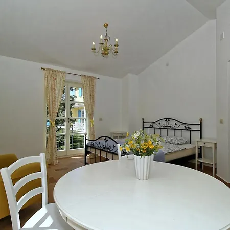 Family Dvori For 12 Persons With Pool In The Heart Of Istria * Trviz