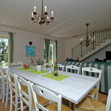 Family Dvori For 12 Persons With Pool In The Heart Of Istria Holiday home