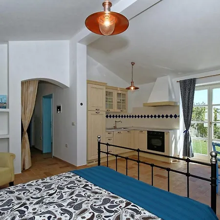 Family Dvori For 12 Persons With Pool In The Heart Of Istria Trviz
