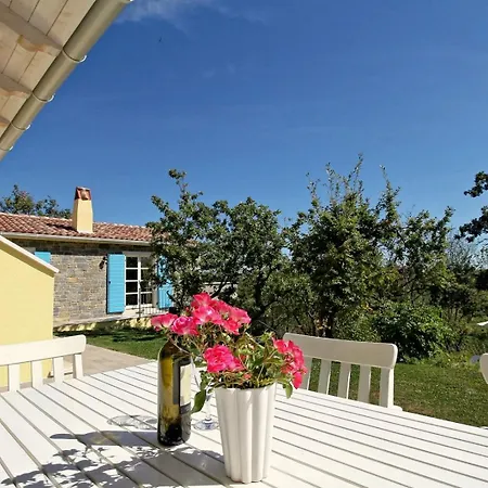 Holiday home Family Dvori For 12 Persons With Pool In The Heart Of Istria *